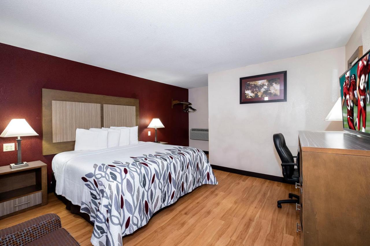 Red Roof Inn Neptune - Jersey Shore Exterior foto